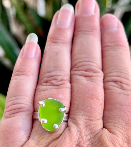 lime genuine sea glass 4 prong ring